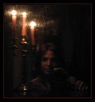 Canon EOS 300D (mia tra poco!)
ISO 100 - F 4.5 - 6"

Note bene: non � uno specchio, il riflesso � su un mobile nero!