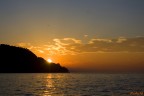 L'alba dietro Portofino L'alba dietro Portofino