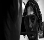 ..nello sguardo dell'evangelista...