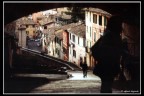 C'è chi sale... C'è chi sale...