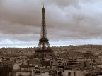 Parigi - Panoramica della torre Eiffel. Parigi - Panoramica della torre Eiffel.