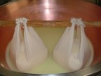 lavorazione parmigiano reggiano lavorazione parmigiano reggiano