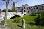 Portobuffol� (TV)
Costruito tra 1780/81 dal capomastro Pietro Rosin da Palmanova in sostituzione del ponte levatoio in legno