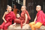Myanmar - Un popolo gentile Myanmar - Un popolo gentile