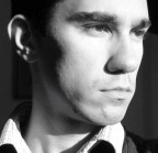 Questa mattina ero ispirato... cos� ho riesumato la Ixus e ho scattato un po' di prove... � uscita questa, forse un pelo sovraesposta. ;)