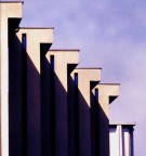 Anche se con un p� di ritardo posto queste immagini, in seguito ad una garbata ma concreta critica sulla serie "Sogni", e "La vita � camminare nel cambiamento". curiosamente in entrambe � stata espressa la stessa osservazione, quindi la reputo pertinente. Pi� o meno questa: sono troppo strambe per capirle, facci vedere qualcosa di pi� regolare e potremo dare un giudizio.