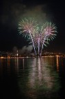 La foto non � bellissima, ma per essere i miei primi scatti a dei fuochi d'artificio non mi dispiacciono. In compenso mi sono divertito con questi affascinanti soggetti.
Criticate e suggerite! Grazie
NIKON D80 + cavalletto della mutua