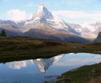 Il Matterhorn - riflesso in acqua Il Matterhorn - riflesso in acqua