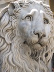 statua leone