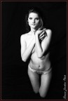 MODELLA IN BW MODELLA IN BW