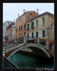 tipici ponti sui canali veneziani