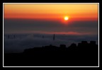 mare di nebbia sul porto mare di nebbia sul porto