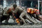 Partita Forl�-Ravenna di serie C di rugby.
Su un campo allucinante con almeno 10cm di fango dappertutto.
Non c'� desaturazione parziale. E' solo effetto fango!
Commenti e critiche ben accetti

PS- Ha vinto il Ravenna!! :)