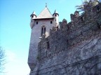 torre sulle mura di cinta del castello di mazz�