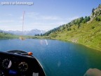 simulando un atterraggio con l'aliante sul lago di Chamol� a 2200 Km/h
La serie completa qua http://www.aecaosta.it/Aliante/2008.07/index.html