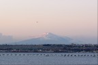 ETNA - fotografata  dal porto grande di Siracusa
