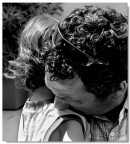 Chi ha scelto con consapevolezza di fare il 
mestiere di genitore.
In quel gesto � racchiuso l'amore, la cura, l'attenzione verso colui 
che sar� uomo domani cresciuto con gli stessi insegnamenti.