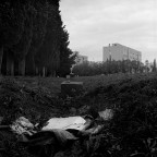 Rolleiflex Xenotar 80/2.8
Kodak Plus-x 125@125 in ID11 1+1 x 7'
Scansione di negativo.

Parliamone se vi v�...