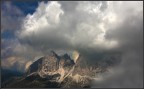 gruppo del sassolungo avvolto dalle nuvole gruppo del sassolungo avvolto dalle nuvole