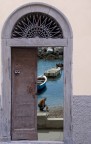 dietro la porta dietro la porta
