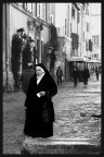 per te che entri in chiesa piano..e pensi al mondo ormai per per te che entri in chiesa piano..e pensi al mondo ormai per