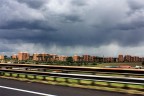 Foto scattata in auto mentre percorrevo l'autostrada ed era imminente l'arrivo di un forte temporale. Foto con colori piuttosto saturi volutamente... [Scattata con: Canon 450D obiettivo EF-S18-55mm IS TV: 1/160 AV: f 10 Iso: 100 Focale: 29mm