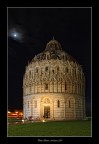 La luna e il Battistero