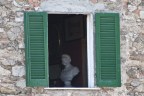 ...almeno un'occhiata.......