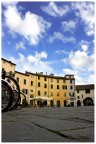 Piazza Anfiteatro - Lucca