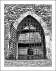 Cancello di ingresso al Castello di Monguzzo