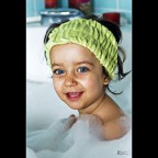 E' da un p� che non posto foto, ed intanto le mie modelle crescono.
Commenti e critiche sempre bene accetti.