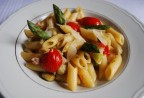 Penne con pomodorini e asparagi Penne con pomodorini e asparagi