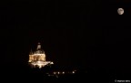 Montaggio di 2 foto.

La basilica si Superga � stata fotografata a ISO 100, 30'' e f/20
La luna invece a ISO 100 1/125 f/8.


Commenti e critiche graditi.