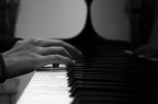 dita e musica dita e musica