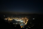 Stupenda citt� dell'Albania fotografata di notte