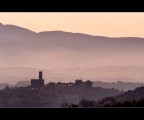 Semplicemente il castello verso il crepuscolo Semplicemente il castello verso il crepuscolo