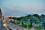 il vesuvio da piazza plebiscito Napoli