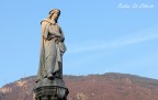 Bolzano - Statua di Walther von der Vogelweide Bolzano - Statua di Walther von der Vogelweide