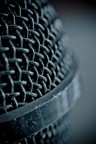 Macro di un microfono.