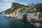 Grotta nella Cala dell'Arpaia Grotta nella Cala dell'Arpaia