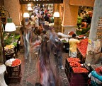 La frenesia del mercato La frenesia del mercato