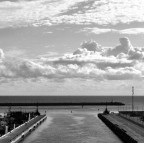 spronato dalle vostre critiche alle precedenti immagini postate pongo alla vostra attenzione questa
Le critiche le accetto, i suggerimenti pure... :)
Luciano