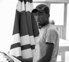 assorto nei suoi pensieri