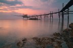 Non ho molta fantasia nei titoli delle foto cos� la inserisco con questo titolo un p� laconico, perdonatemi. E' un soggetto trito e ritrito, il trabucco di Punta Aderci ripreso al tramonto. Ho utilizzato la mia 7D con il Samyang 14 mm, polarizzatore e doppia esposizione. 

SM