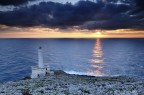 Il Faro e il raggio solare Il Faro e il raggio solare