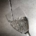 Fotocamera nikon d200
ottica nikon 50mm f/1.8
tempo 1/250
Diaframma 8
luce flash