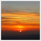 Tramonto visto da Montevecchia ( Lc )

http://img841.imageshack.us/img841/1695/tramontou.jpg