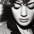 Commenti e suggerimenti come sempre ben accetti. 
Qui una mia idea sugli obiettivi fotografici. 
http://yorosco.blogspot.de/2012/10/quale-il-migliore-obiettivo-del-mondo.html