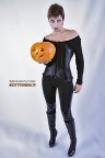 HALLOWEEN POSE HALLOWEEN POSE