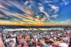Una prova di un HDR fatta a Istanbul nel mini viaggio di questo ultimo fine settimana.

Unione di tre scatti (-2/0/+2) uniti con photomatix pro e ripassati in CS5